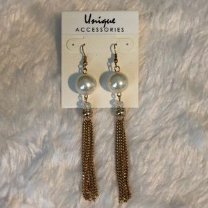 Pearl and gold earrings